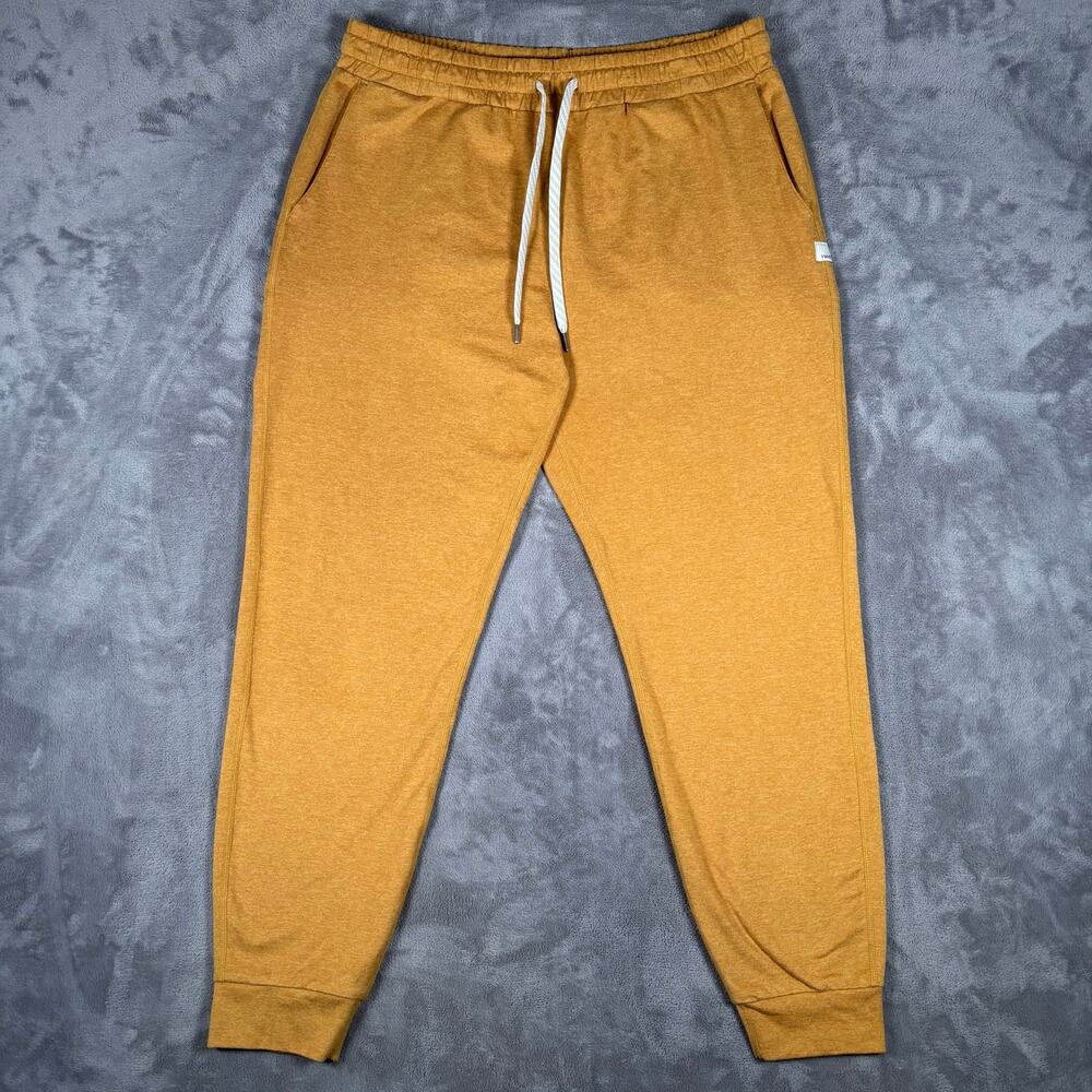Vuori Women’s Joggers Size Medium Estimated Golden Mustard Heather Pants